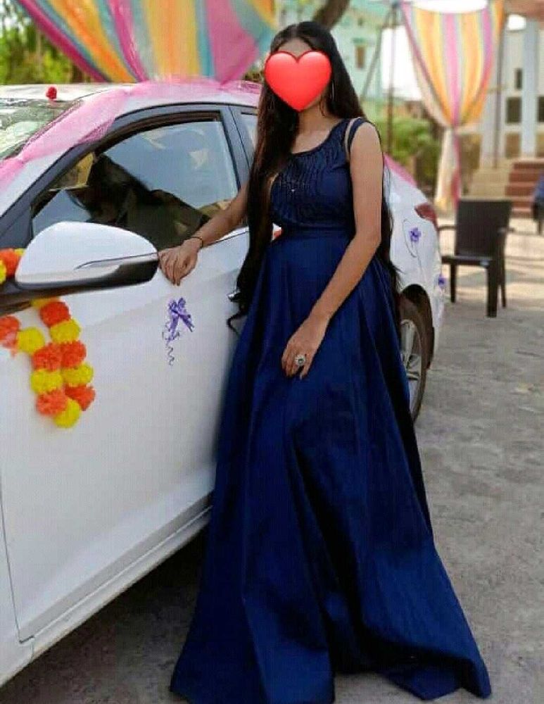 Beautiful Nevy blue gown