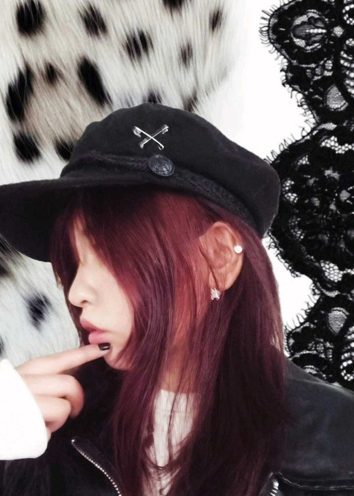 Y2K Black Baker Boy Hat ‧₊˚🖇️✩ ₊˚🎧⊹♡
