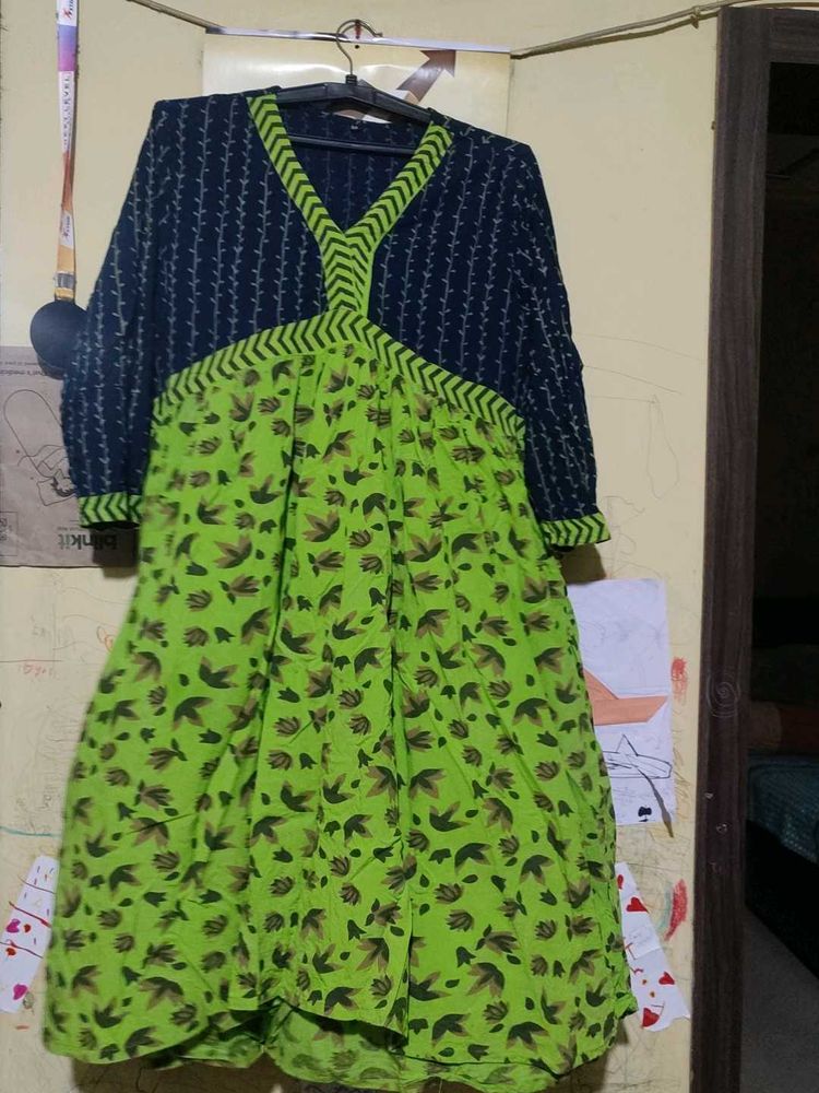 Stylish Kurta with Unique Print