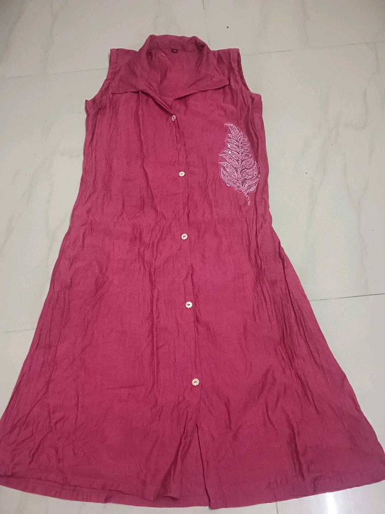 Pink Sleeveless Dress.  size : M