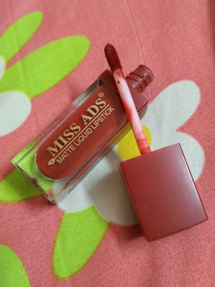 Matte brick orange liquid lipstick