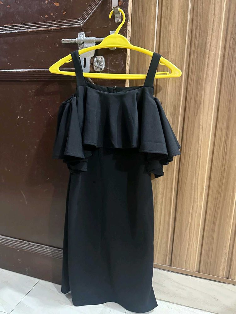 Chic Black Dress