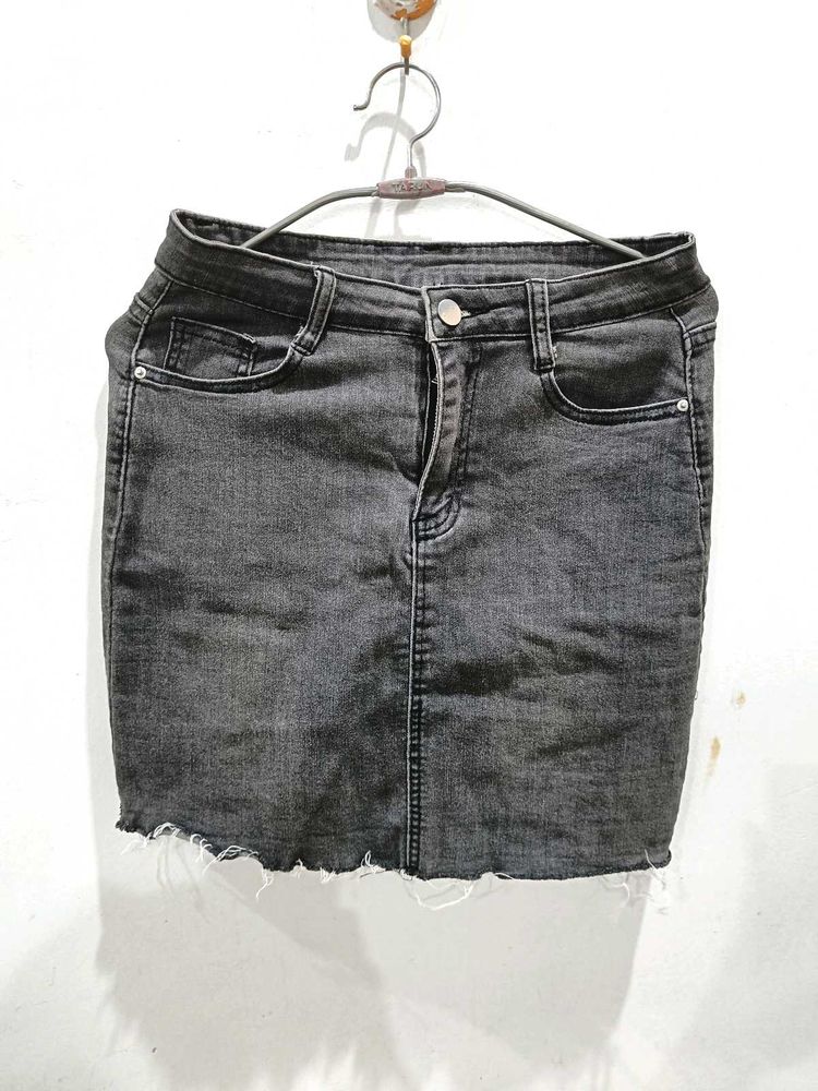 short denim skirt for women