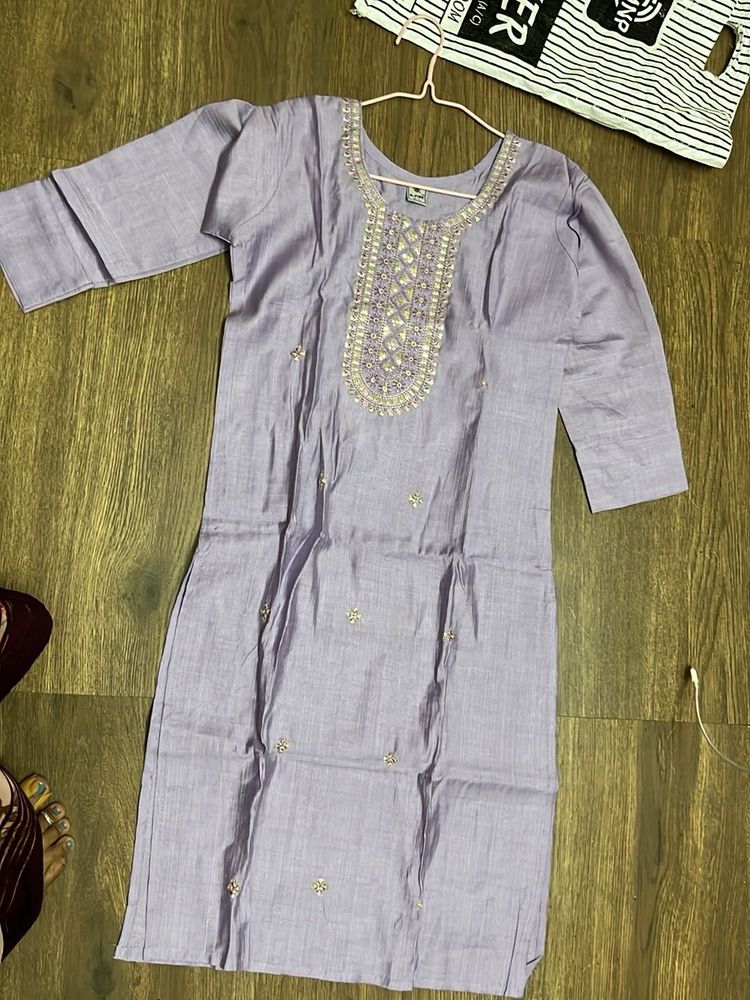 Elegant Embroidered Lavender Kurta