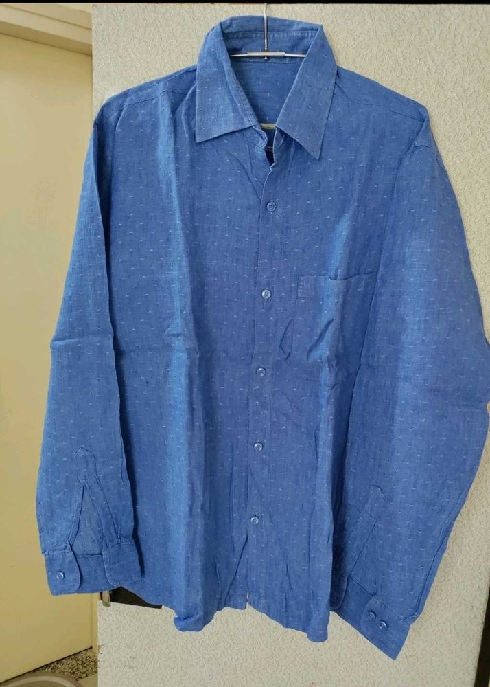 Men's Blue Dotted Casual Shirt