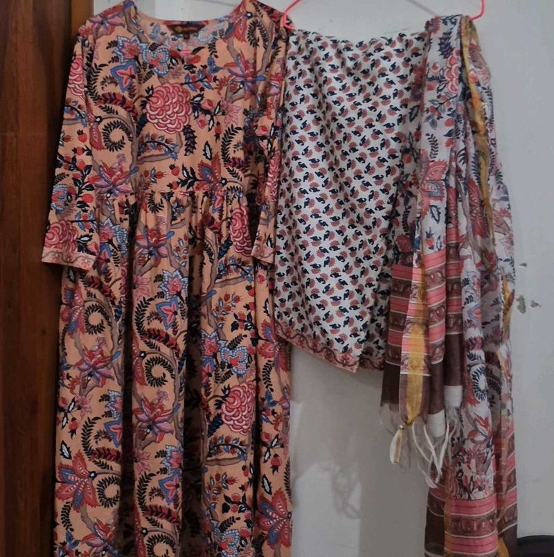 3 pc anarkali kurta set [NEW]