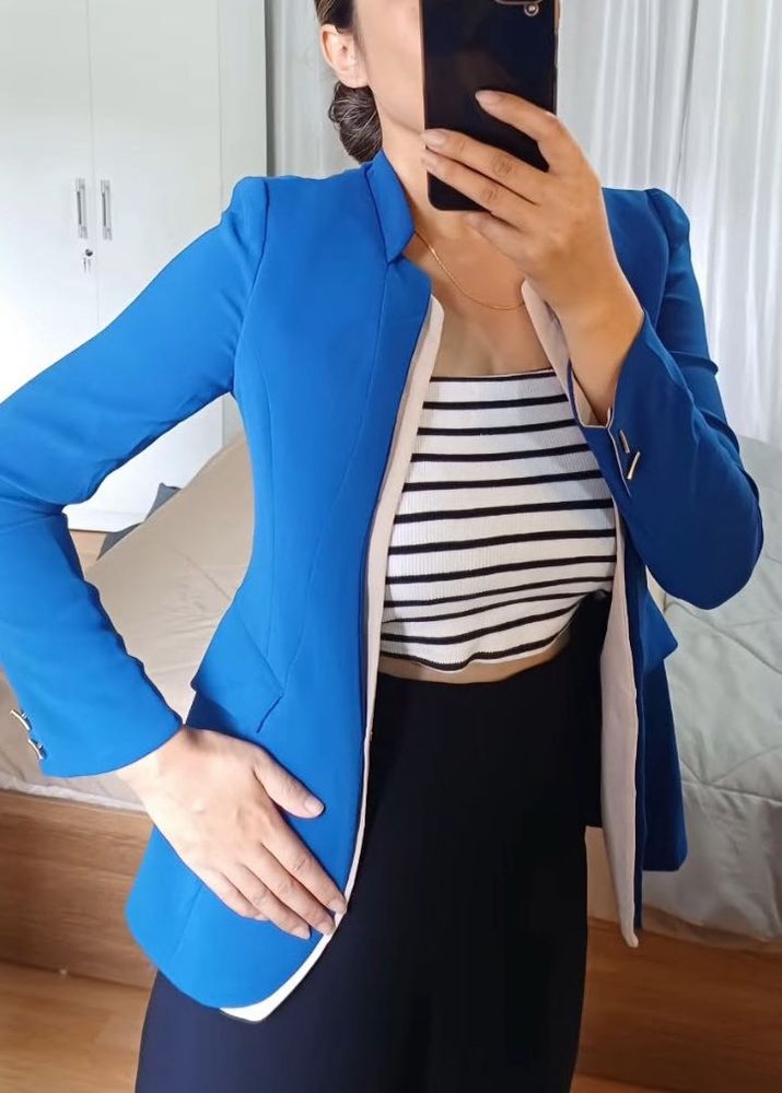 Stylish Blue Blazer