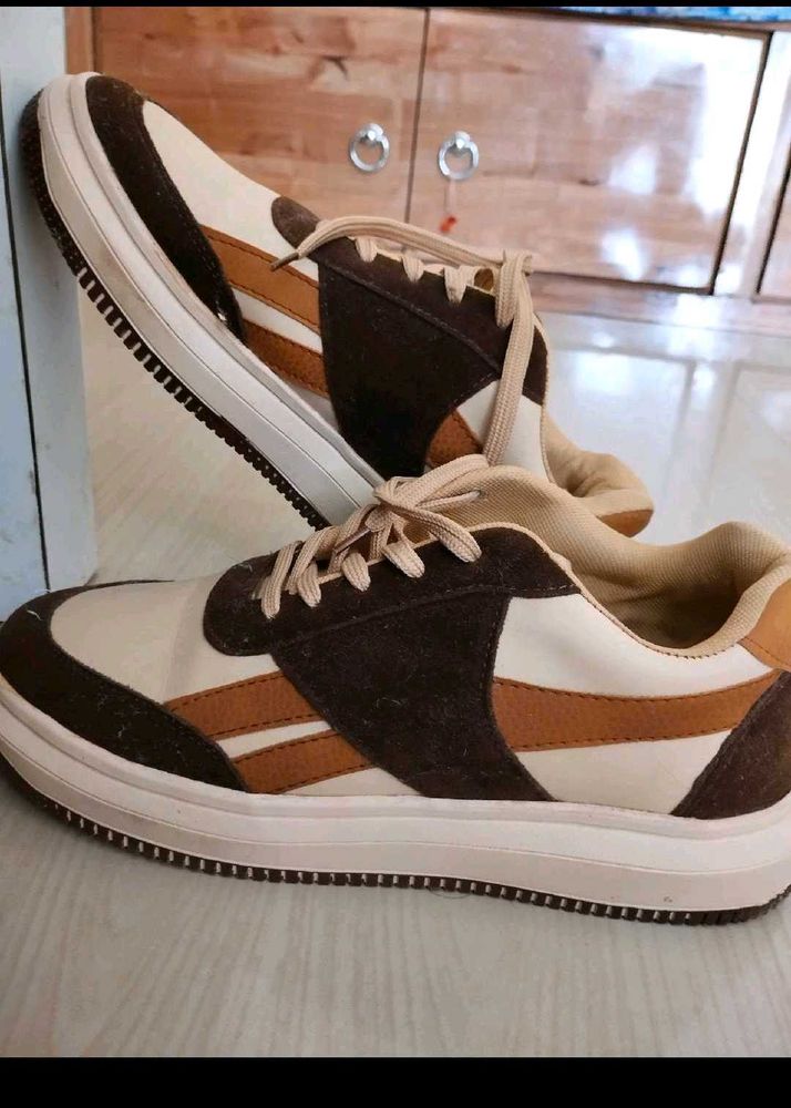 Retro Style Casual Sneakers