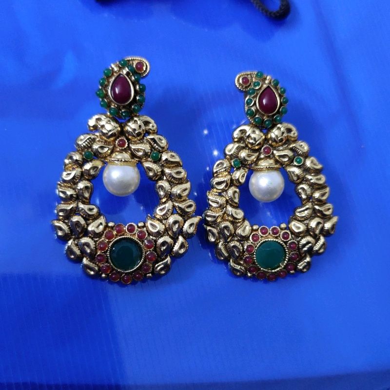 show stopper earrings