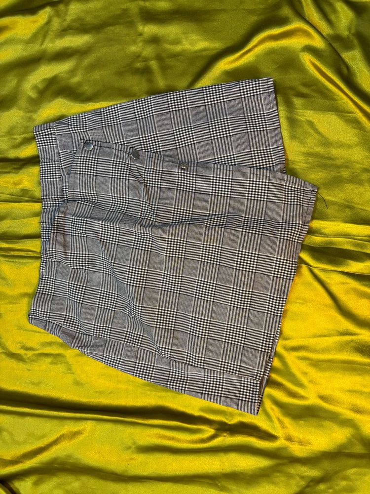 Chic Plaid skorts