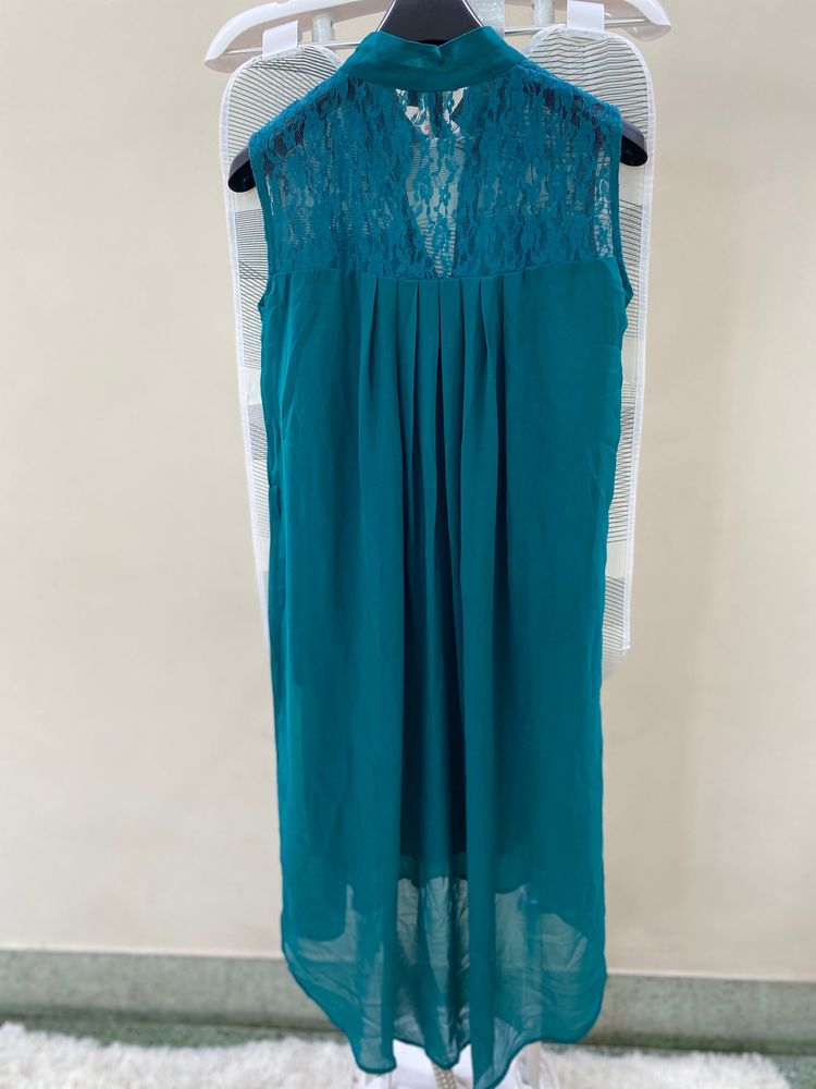 Elegant Teal Lace Top