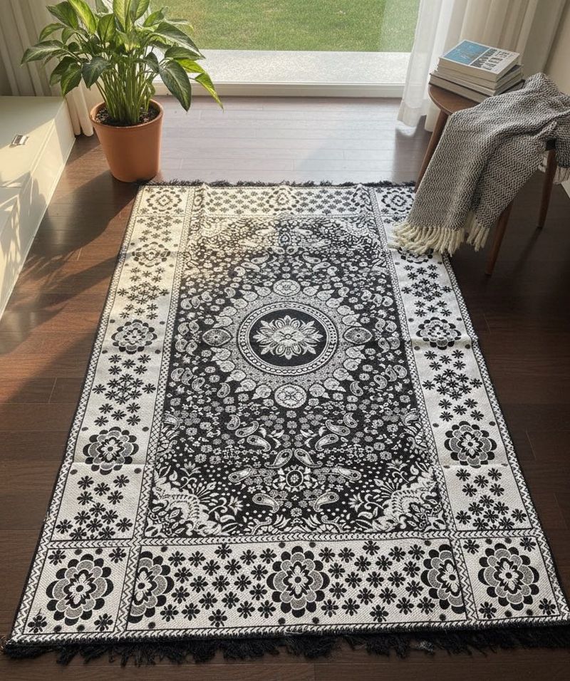 carpet in black colour
