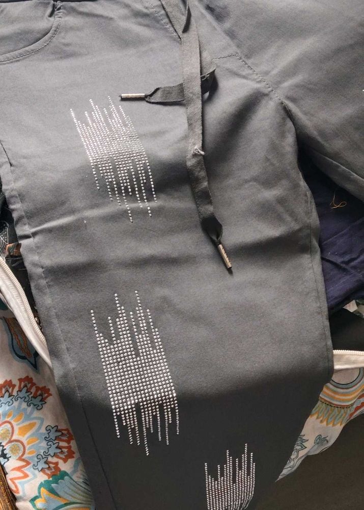 grey 🩶 pant