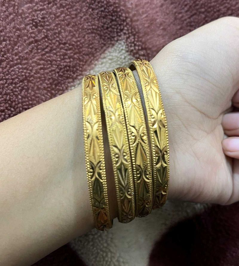 Gold-toned Bangle Set (4) 2-4