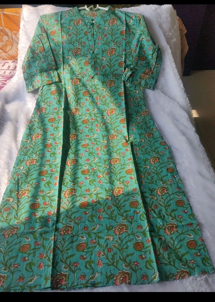 Combo 🛍🥳🌞🏖️Summer Spl Cotton Kurtis