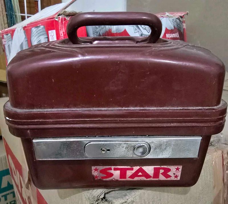 Empty Make Up Box