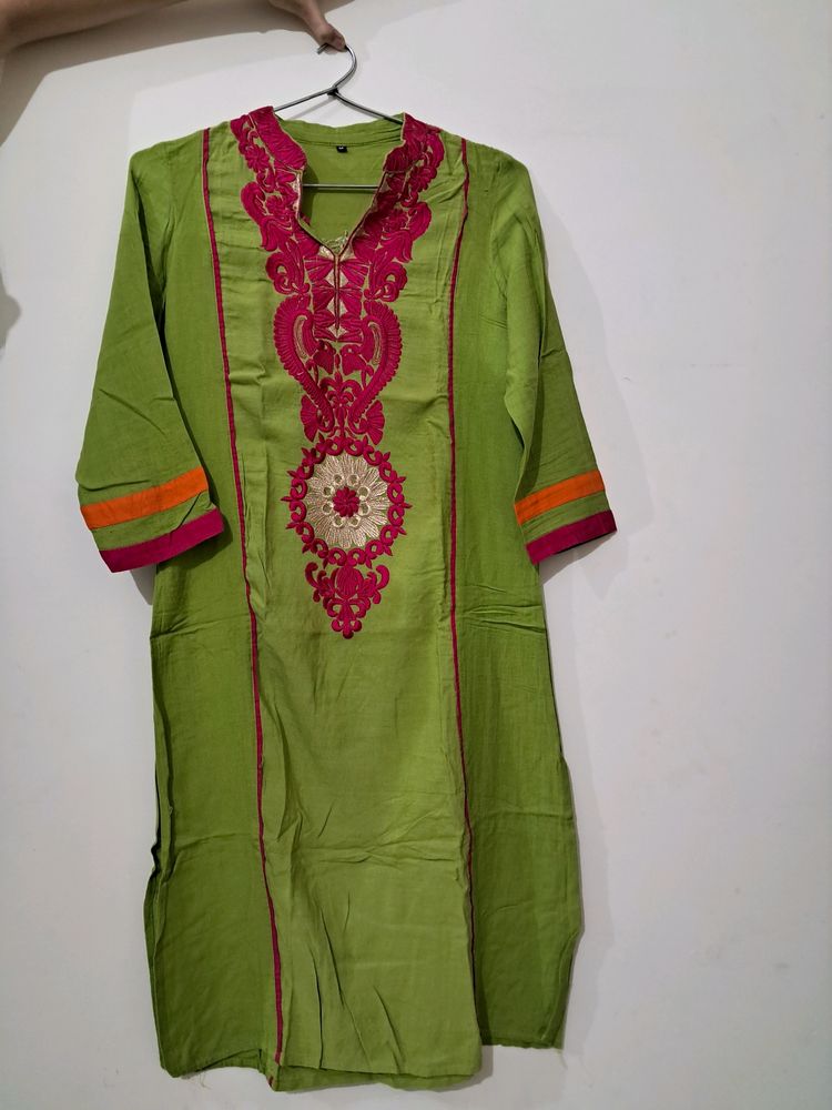 Premium Quality Linen Kurti With Detailing At Collar Sleaves Front And Back As Well