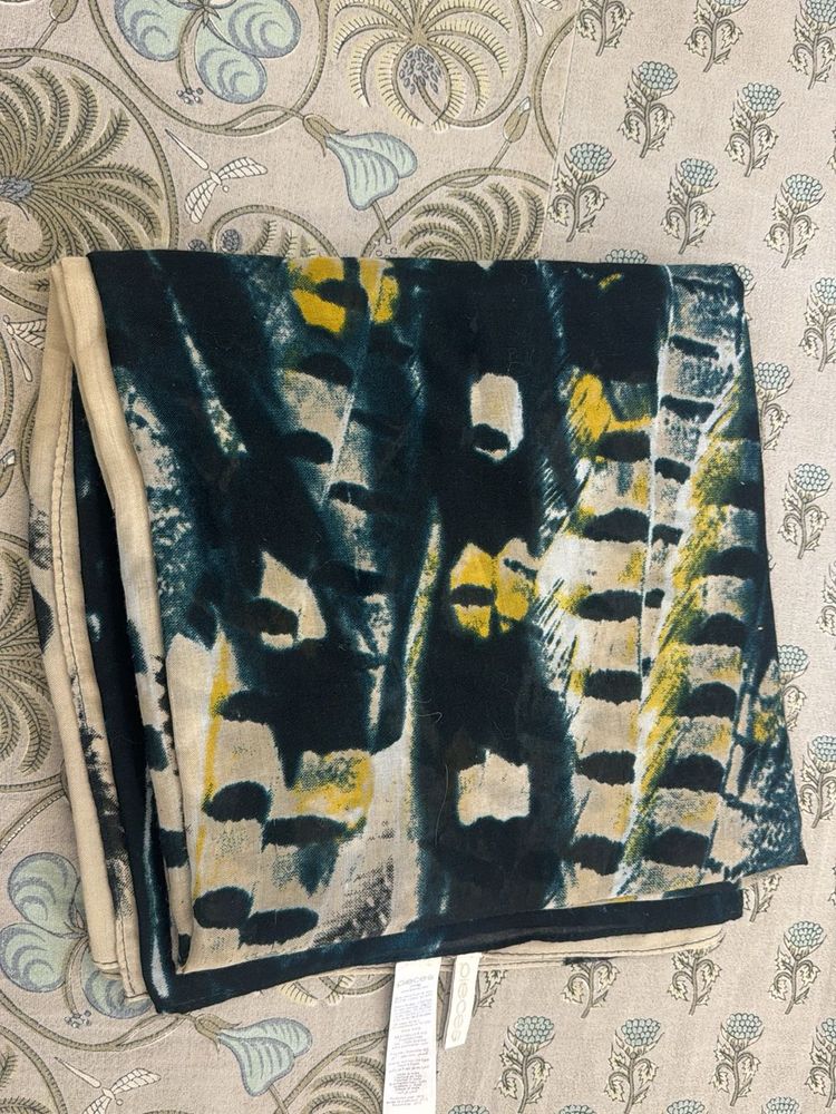Abstract Print long Scarf