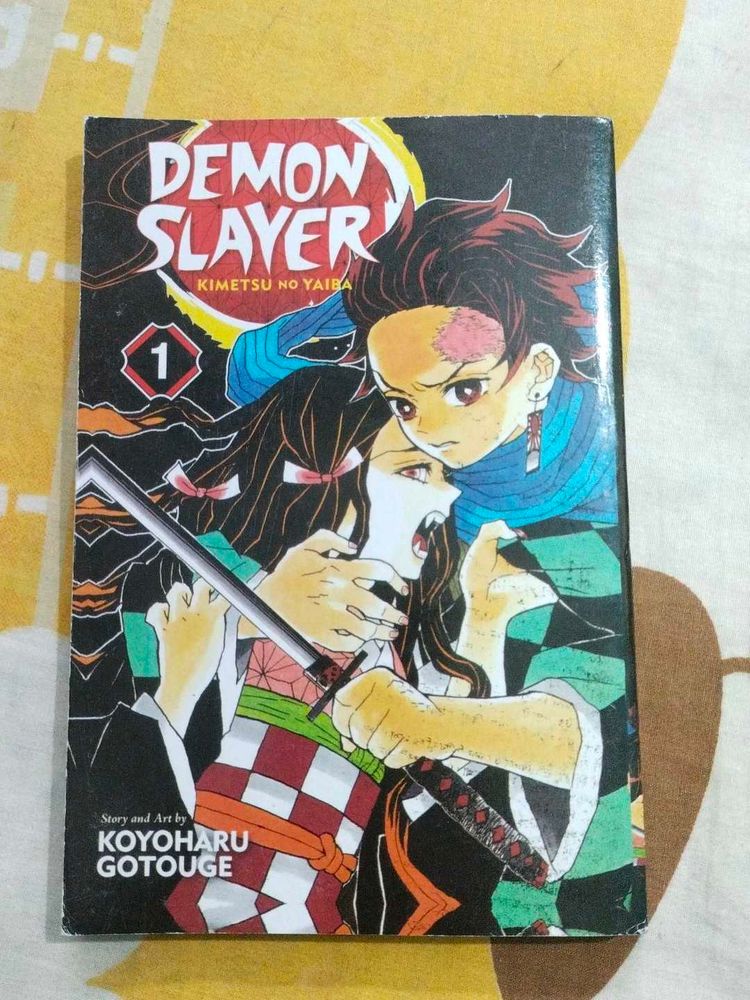 🚨 Original 🚨 Demon Slayer, Vol. 1 Manga