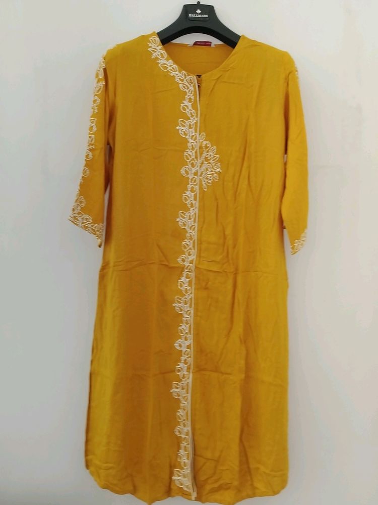 Crozo Hand Embroidery Kurti
