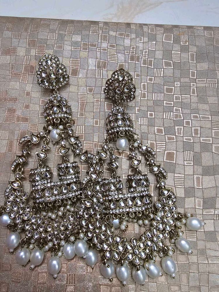 Elegant Pearl &amp; Kundan Dangle Earrings