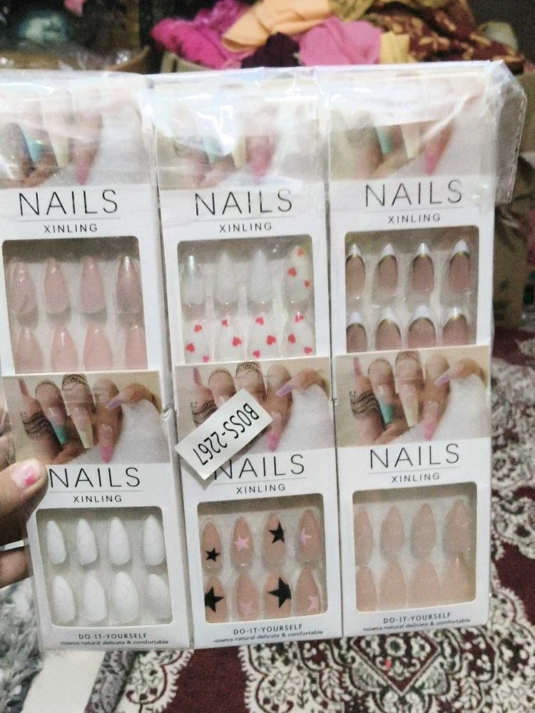 set of 6 press on nails