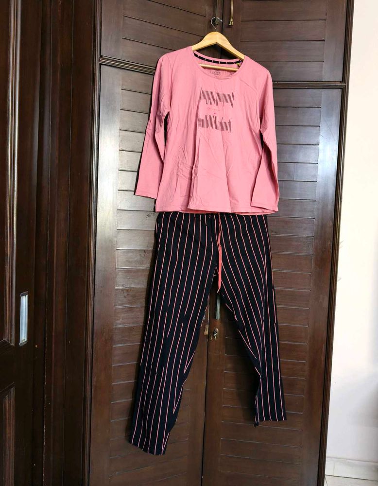 Sukanya Women Printed Cotton Mix Night Suit
