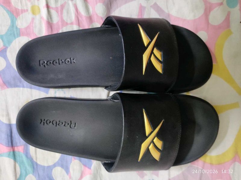 Reebok Comfortable Flip Flops for Men