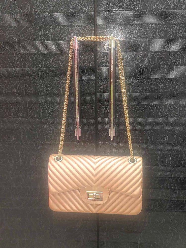 Chic Chevron Quilted Chain Bag