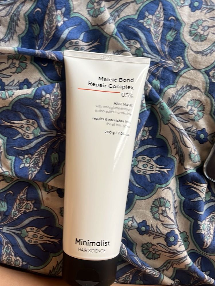 Minimalist Hair Mask