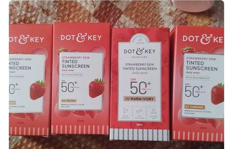 Dot &amp; Key Strawberry Dew Tinted Sunscreen