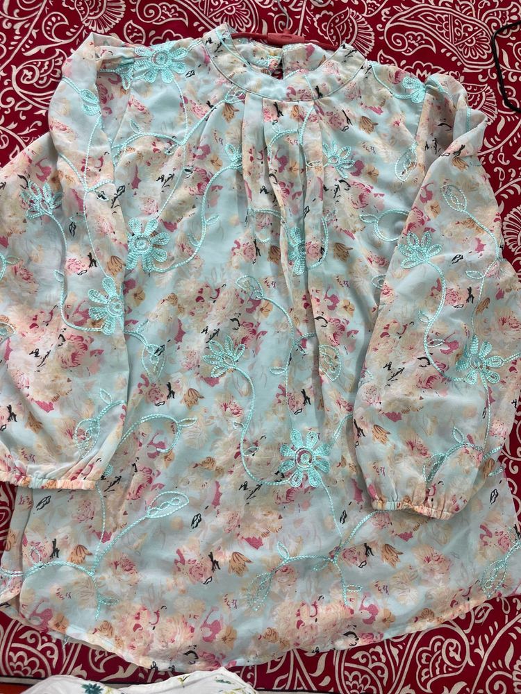 Beautiful Floral Print tunic top