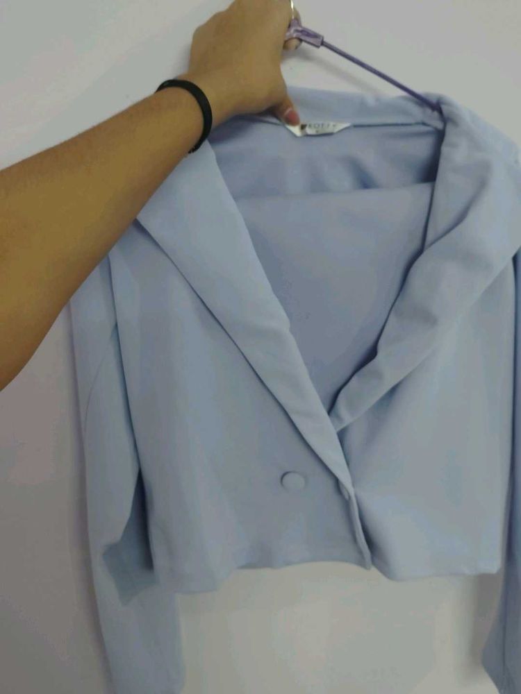 Chic Light Blue Cropped Blazer