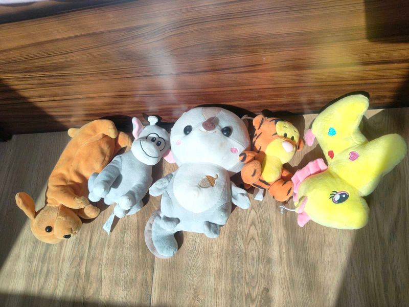 Bundle of 5 Plush Toys