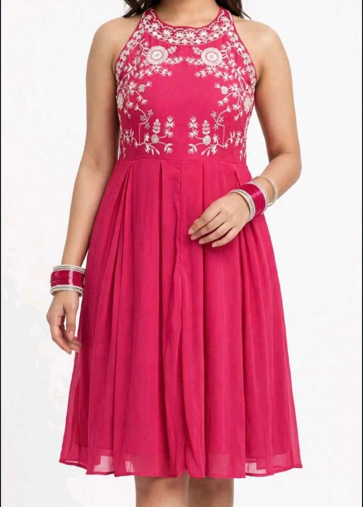 Beautiful Pink Embroidered Ethnic Gown