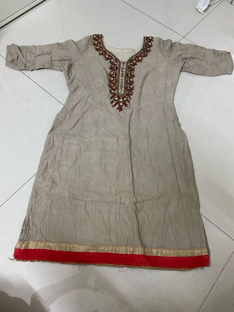 Elegant Embroidered Kurta