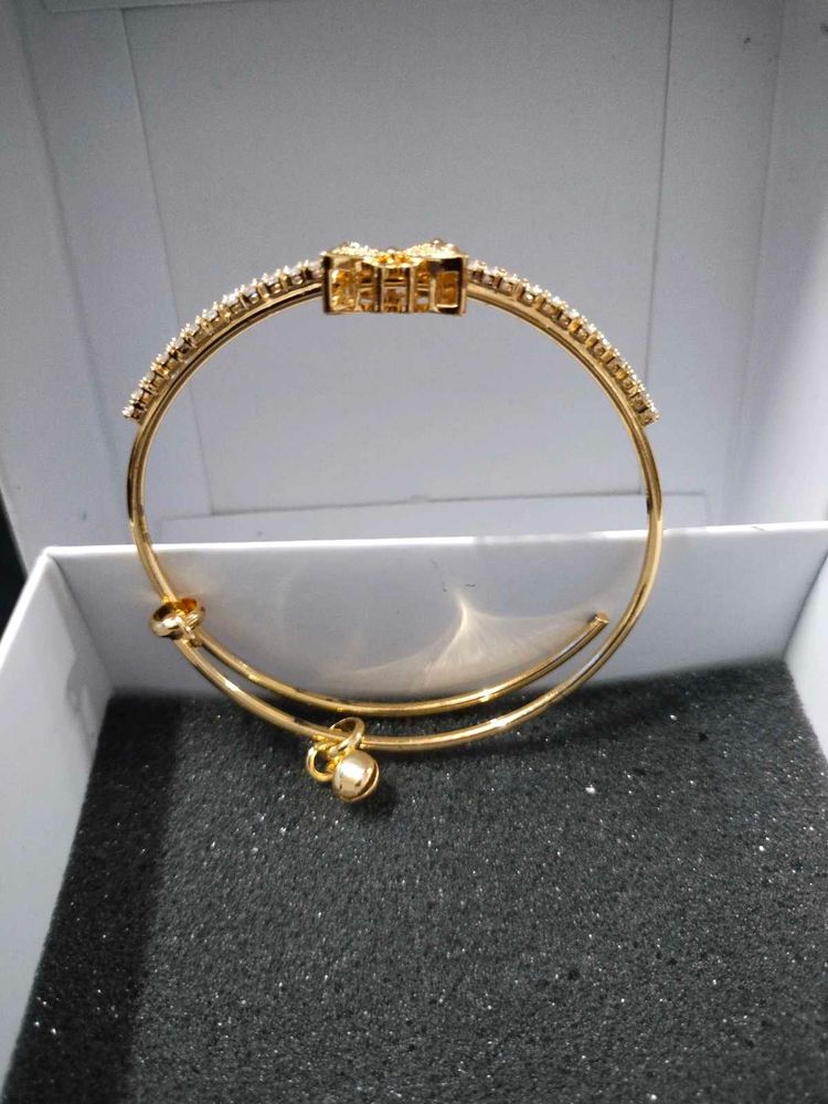 Elegant Gold Bracelet with CZ Stones