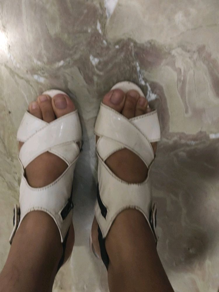 Girls Heels Good Condition