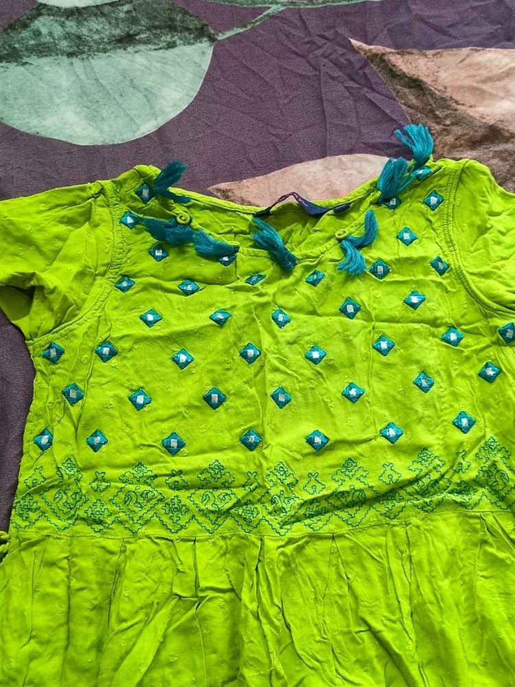 Bright Green Embroidered Kurta with Tassels