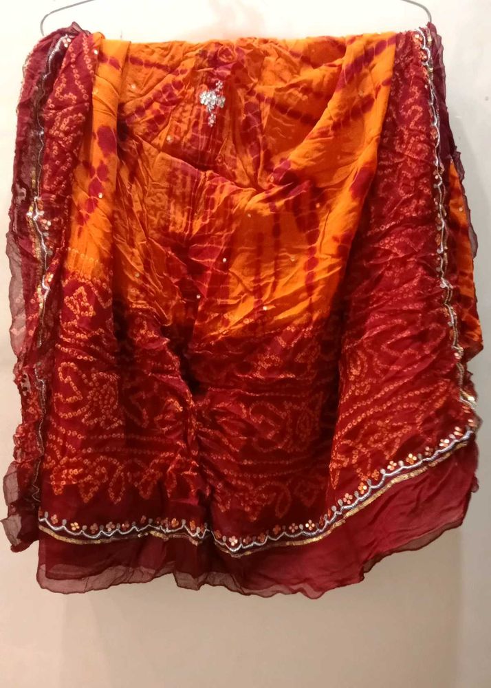 Vibrant Bandhani duppata