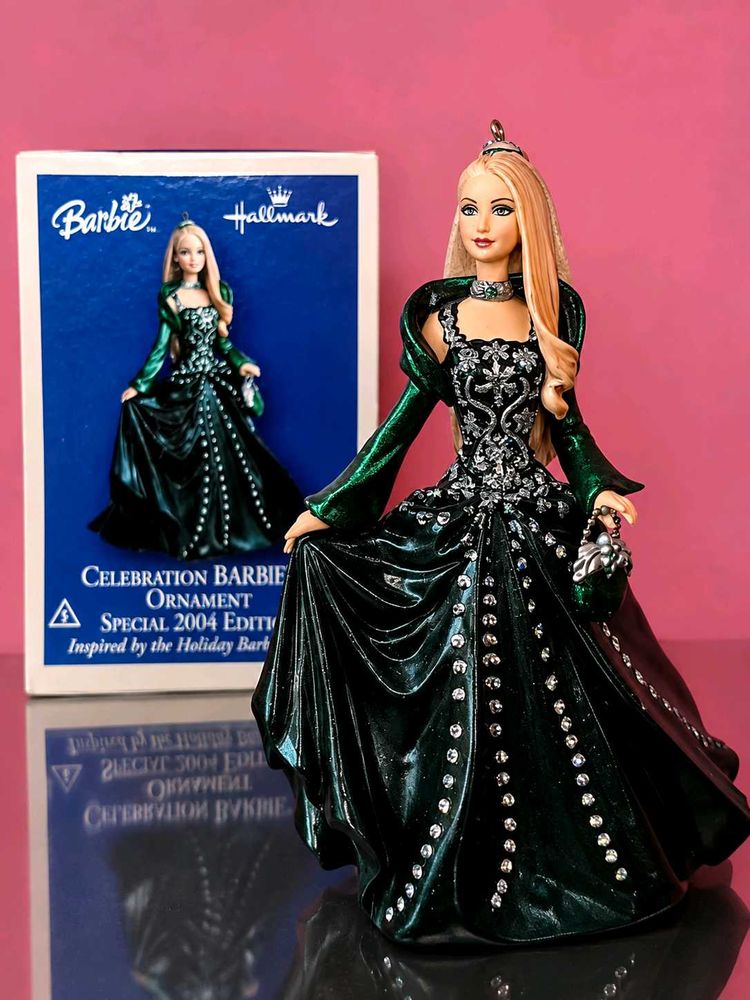 Barbie Holiday 2004 Ornament