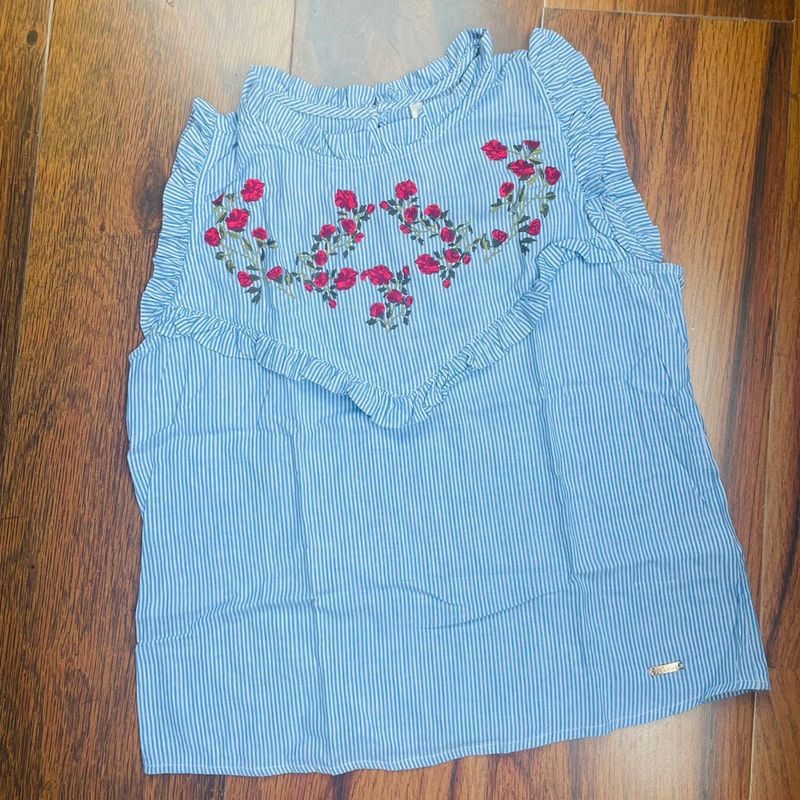 Femina Flaunt Sleeveless Top