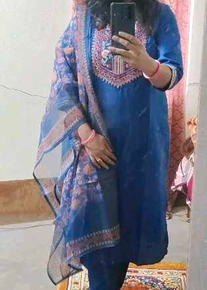 Elegant Blue Kurta Set