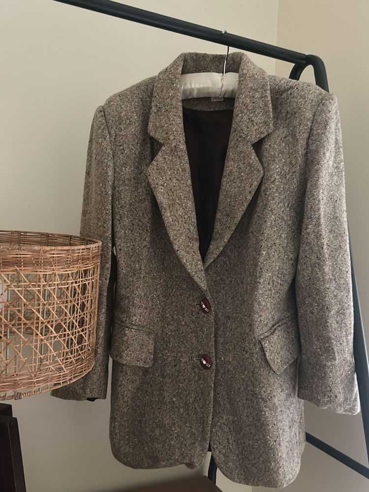 Beautiful Vintage Tweed Blazer