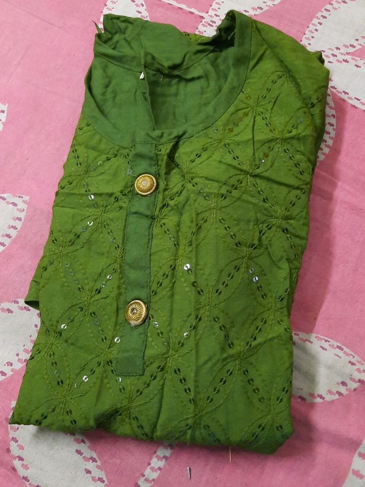 Green Kurty
