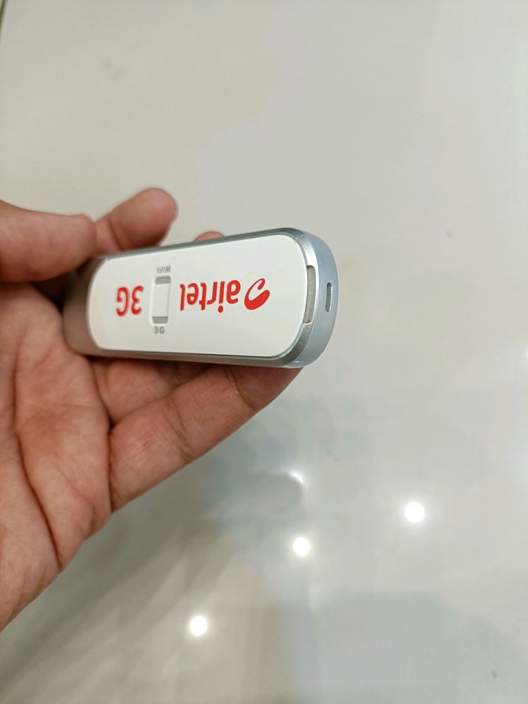 Airtel Wi-Fi Dongle Cum Card Reader