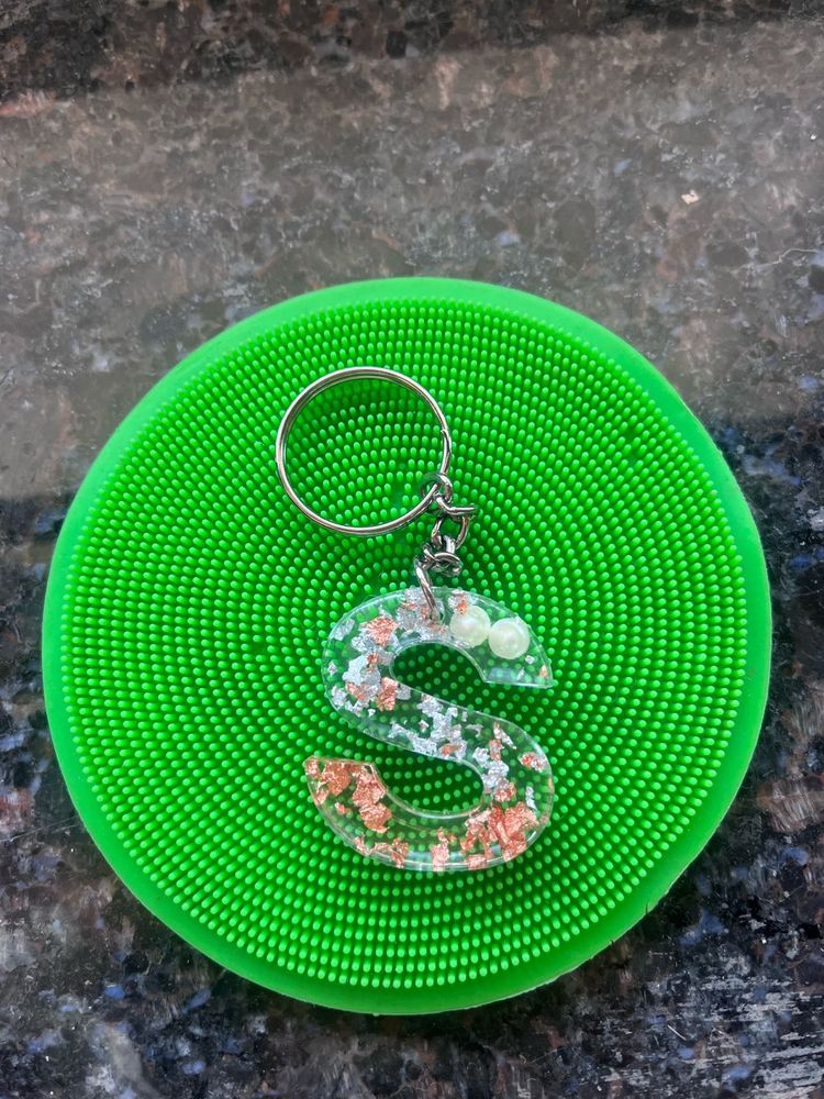 Letter resin S Keychain