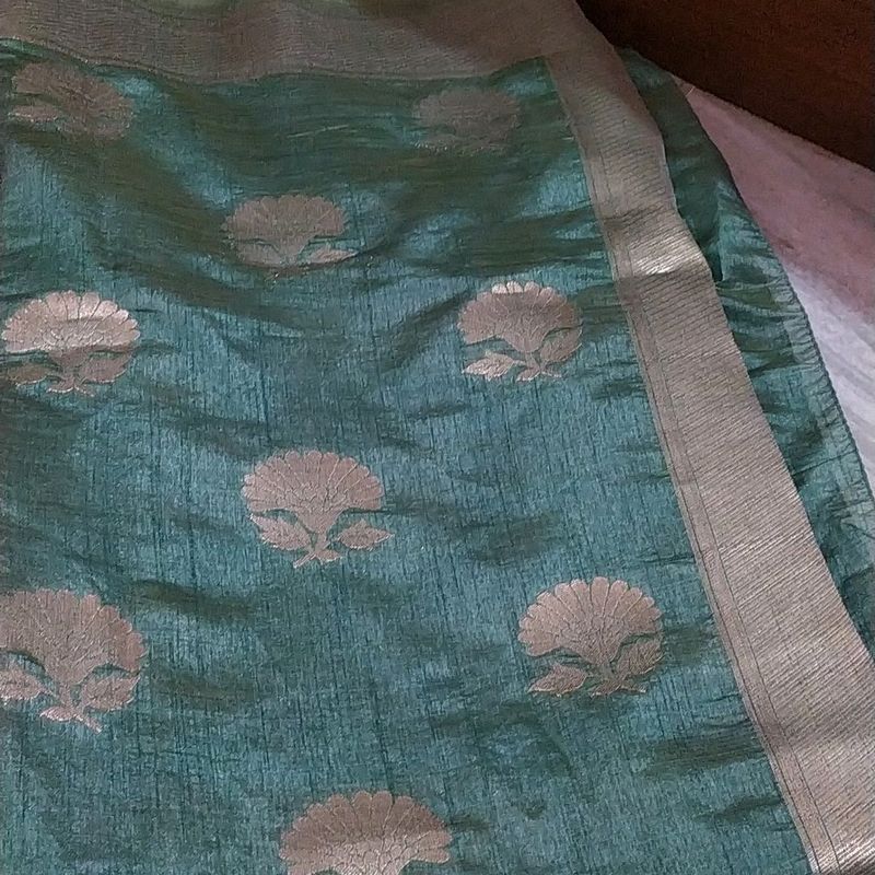 beautiful silk saree