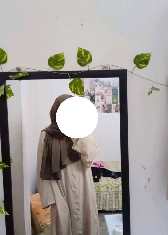ELEGANT ABAYA WITH BROWN HIJAB