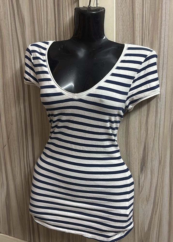 Zara V-Neck Top